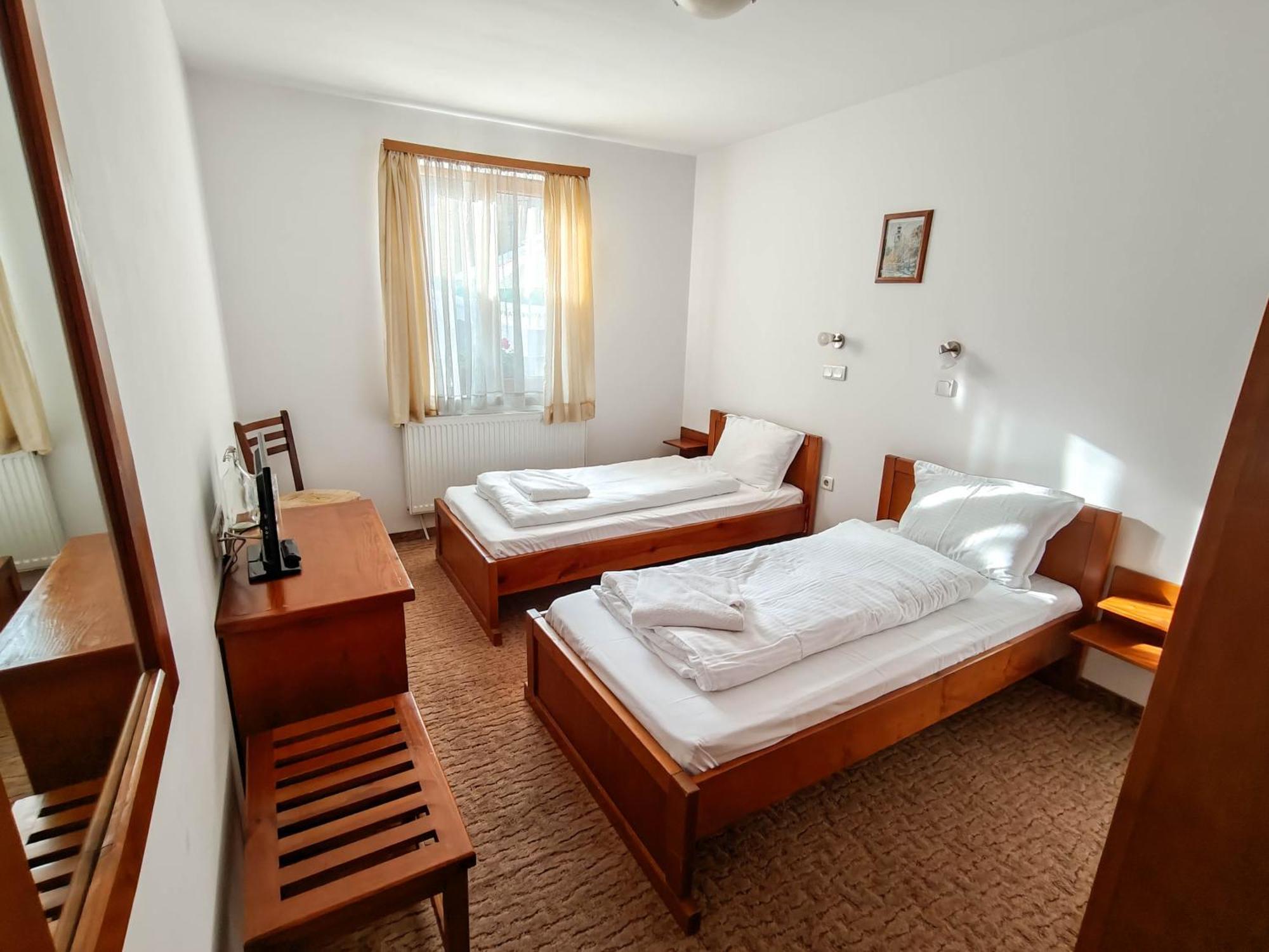 Todeva House Hotel And Tavern Bansko Bagian luar foto